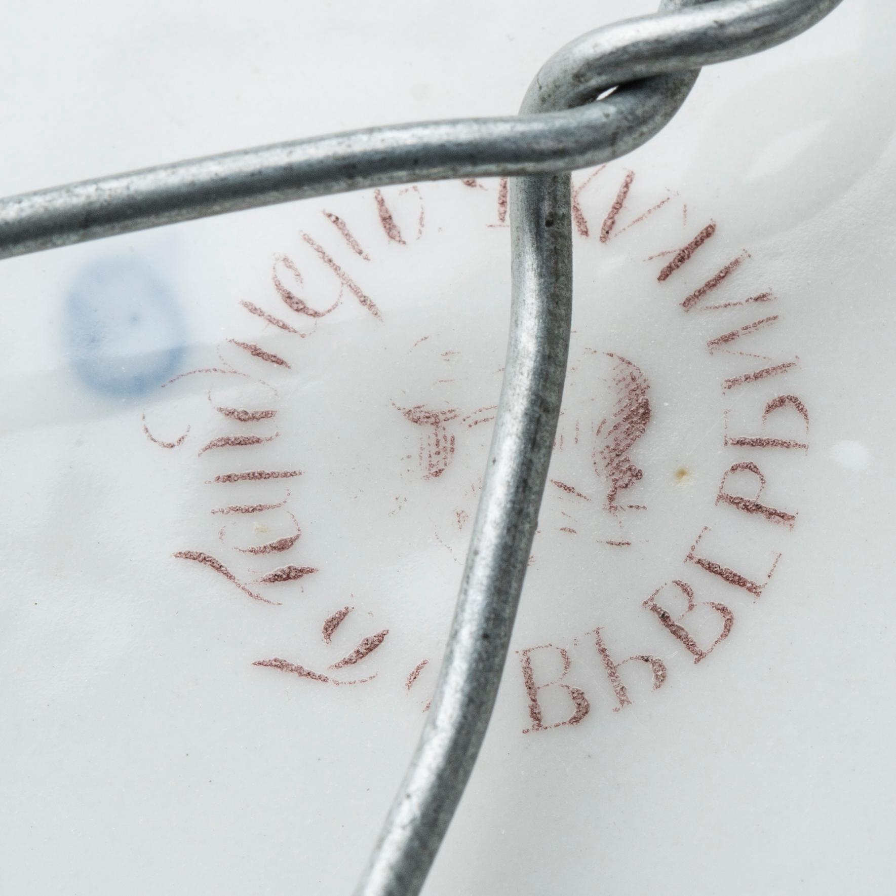 A set of three porcelain Gardner plates, mid 1800'.