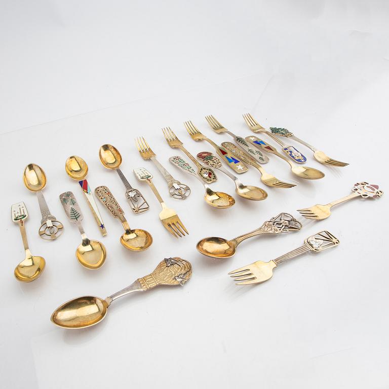 Anton Michelsen, Christmas cutlery, 21 pieces, gilded sterling silver and enamel, Denmark total weight 888 grams.