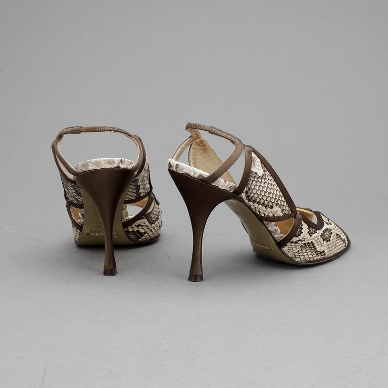 SKOR, ett par sandaler, Dolce & Gabbana,