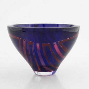 Jan Johansson, a 'ravenna' glass bowl, Orrefors 1989.