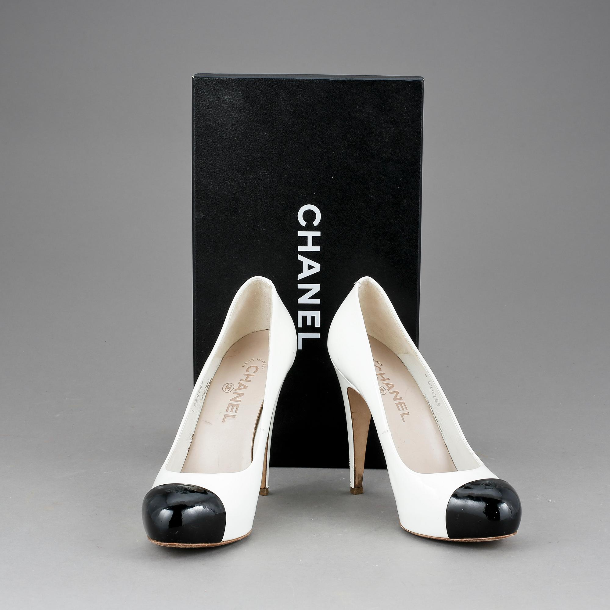 PUMPS, Chanel.