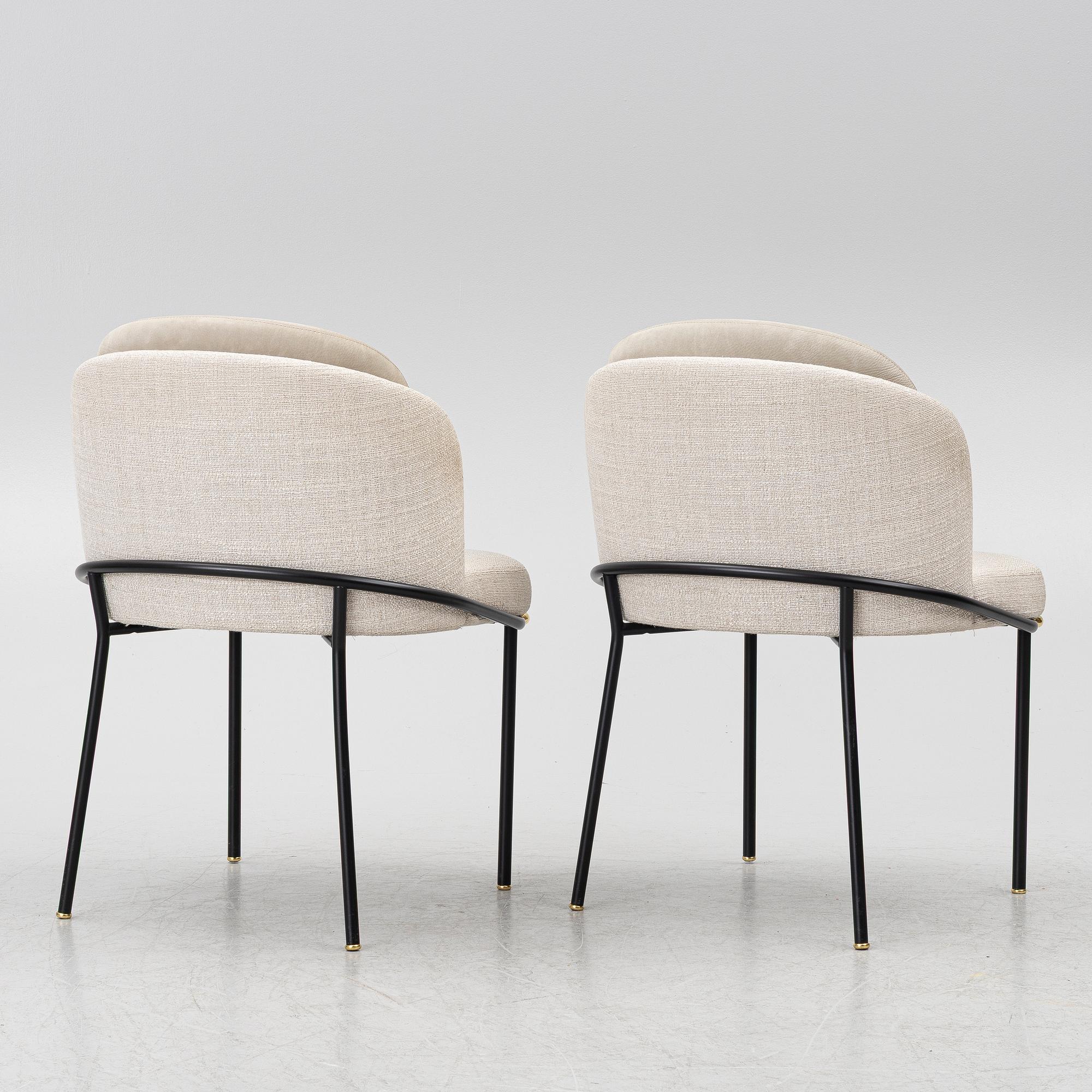 Christophe Delcourt, stolar, ett par, "Fil Noir Dining", Minotti. Italien.
