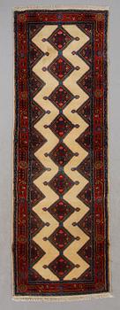 MATTA, Täbriz, ca 238 x 78 cm.