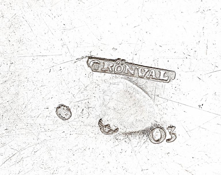 SÅSSKÅL MED FAT, silver, Johan Petter Grönvall, Stockholm 1820. Vikt ca 440 gram.