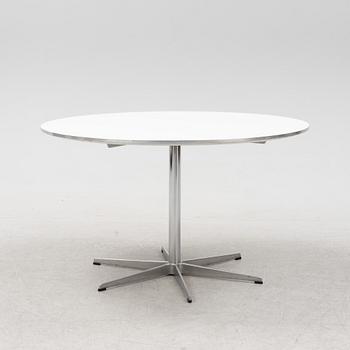 Arne Jacobsen, a 'Circular/B825' dining table, Fritz Hansen, Denmark, 1986.