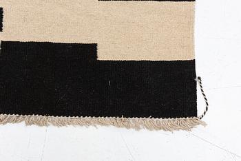 Gallerimatta, Kelim, ca 386 x 94 cm.