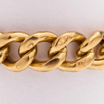 An 18K gold ring. Torbjörn Tillander, Helsinki.