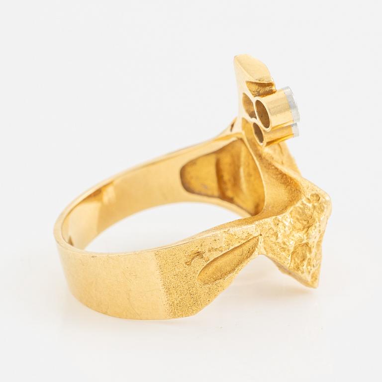Björn Weckström, Gold and diamond ring. Lapponia 1974.