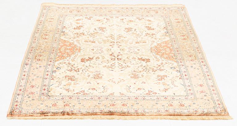 Matta, Old, silk Ghom, ca 188 x 130 cm.