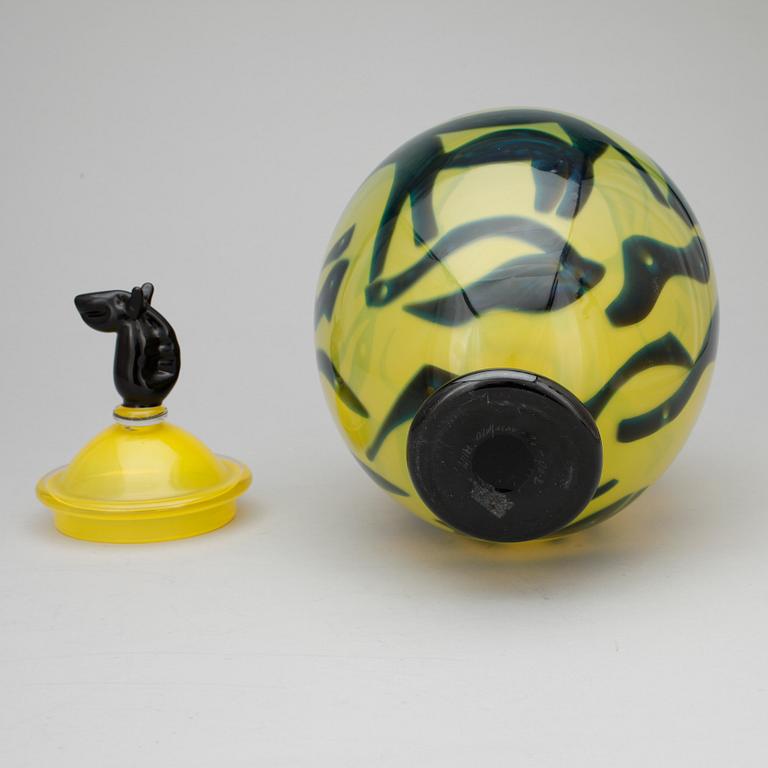 URNA med LOCK, glas, Wilke Adolfsson, signerad.