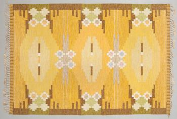 MATTA, rölakan, monogramsignerad IS (Ingegerd Silow). Ca 283 x 196 cm.