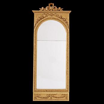 1228. A late Gustavian circa 1800 mirror in the manner of Pehr Ljung.