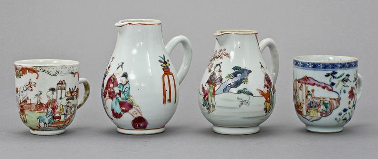 KANNOR, 2 st, samt KOPPAR, 2 st, porslin, Kina, 1700/1800-tal.