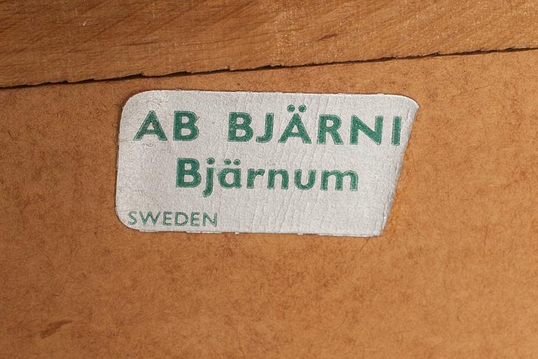 SÄNGBORD, ett par,  "Bjärni", Nils Jonsson, Troeds, Bjärnum, 1950/60-tal.