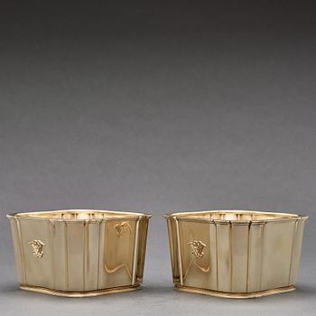 Atelier Borgila, a pair of gilt sterling faceted bowls, Stockholm 1946.