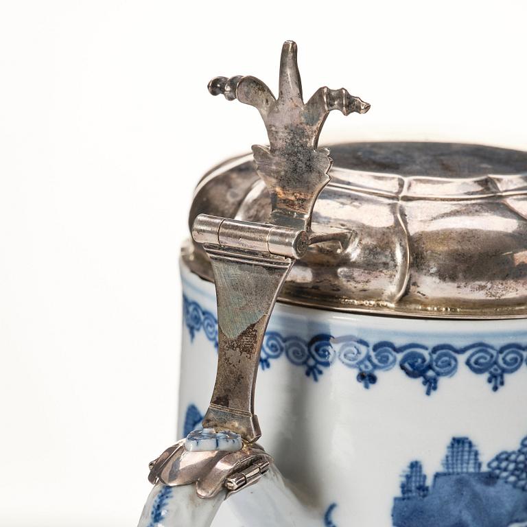 A blue and white Chinese Export silver mounted tankard, Qing dynasty, Qianlong (1736-95). Bergen, Norway 1783.