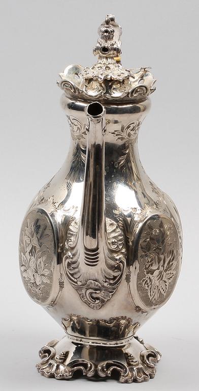 KAFFEKANNA, silver, nyrokoko, Möllenborg Féron, Stockholm 1800-talets senare del, 825 g.