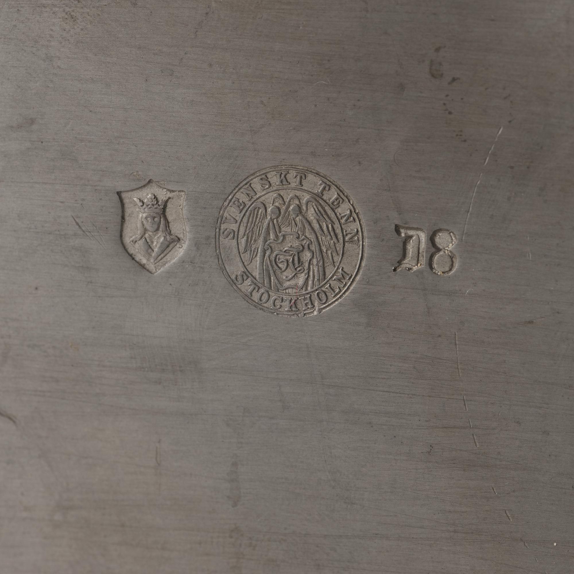 Firma Svenskt Tenn, a pewter and brass box, Stockholm 1930, model A 854.