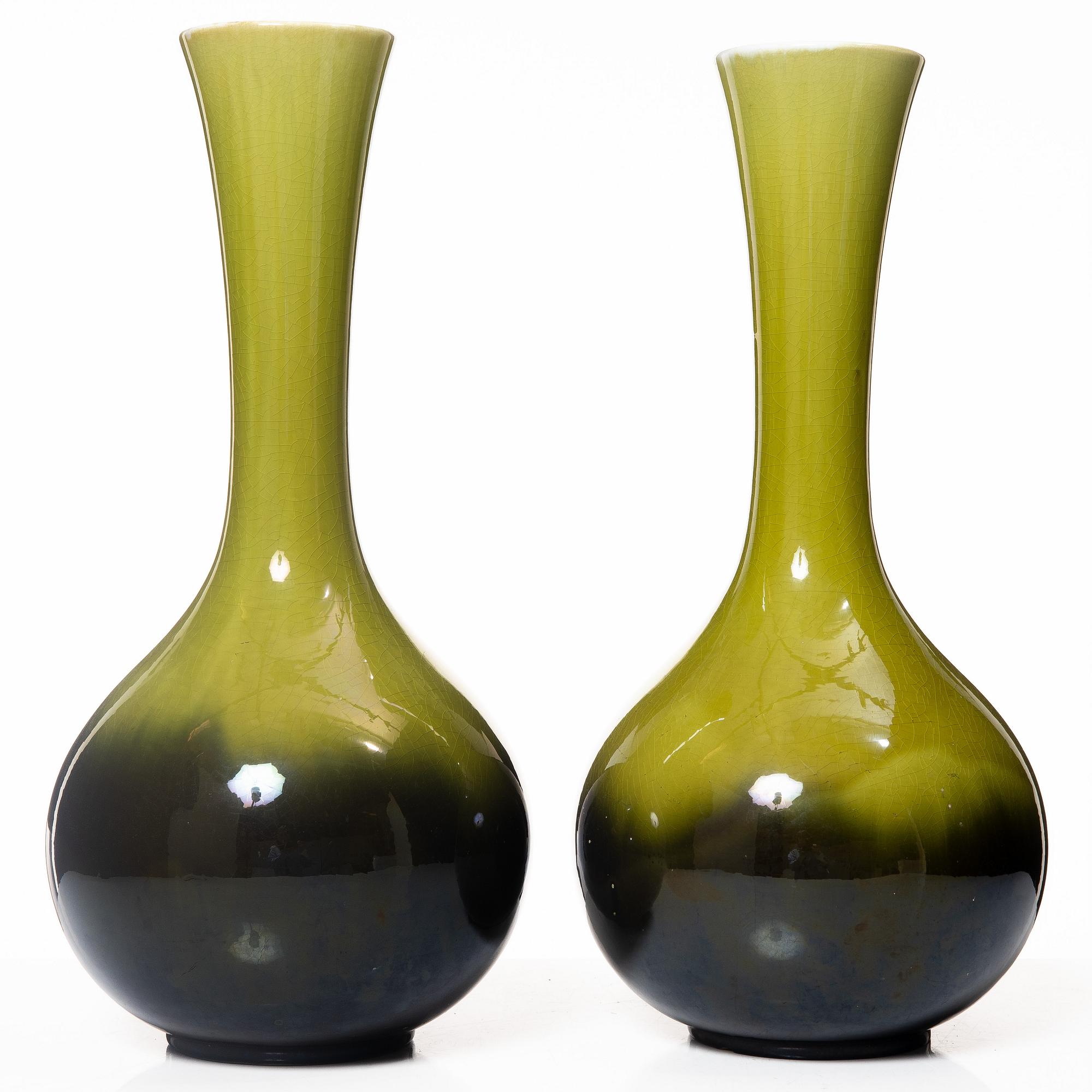 Vaser, ett par, flintgods, jugend, Rörstrand, 1900-talets början.