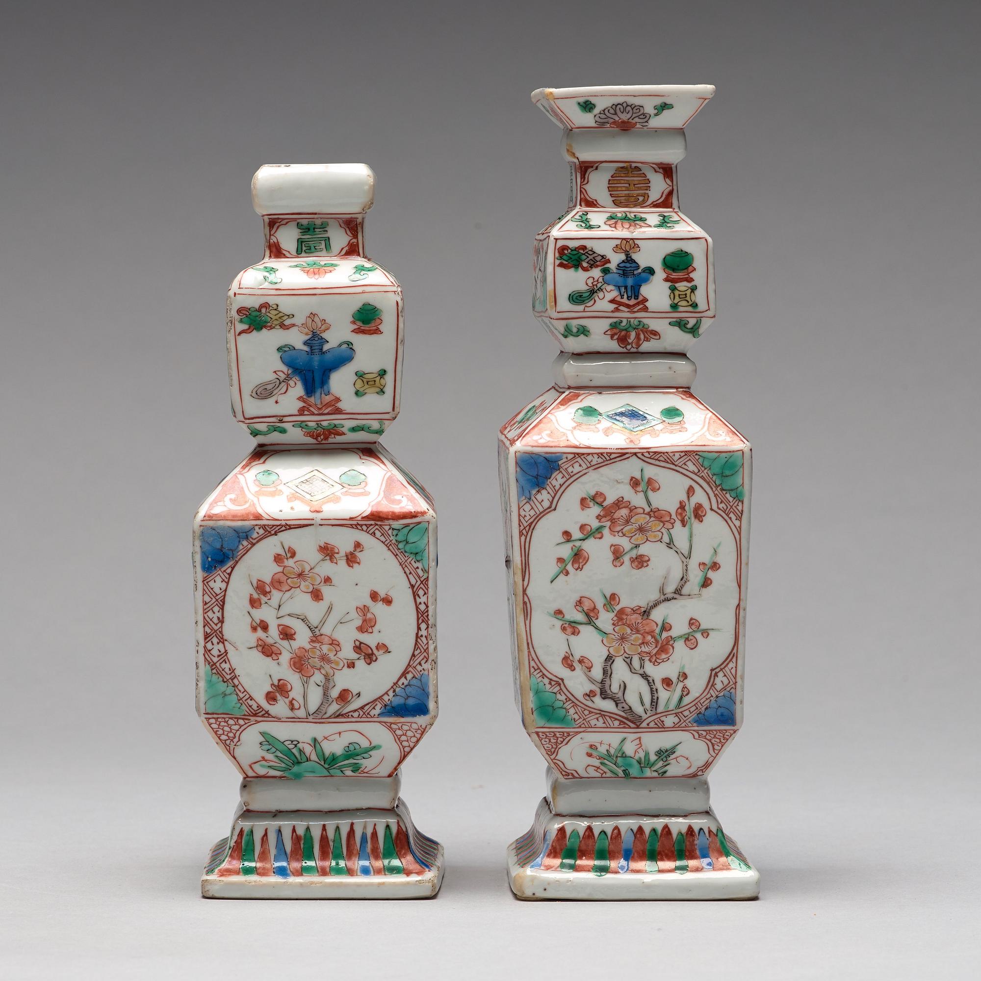 Two famille verte vases, Qing dynasty, Kangxi (1662-1722).