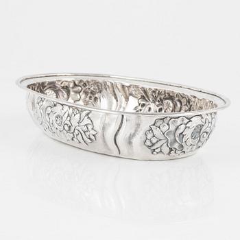 A Russian Silver Bowl, Michail Pawlowitsch Tschurmasow, Moscow 1841.