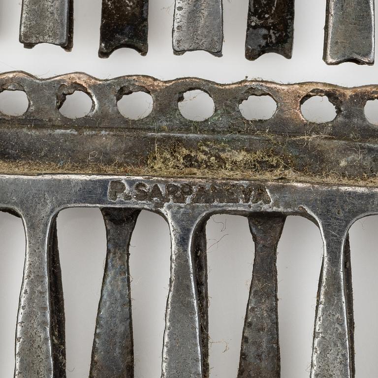 Pentti Sarpaneva, collier, brons.