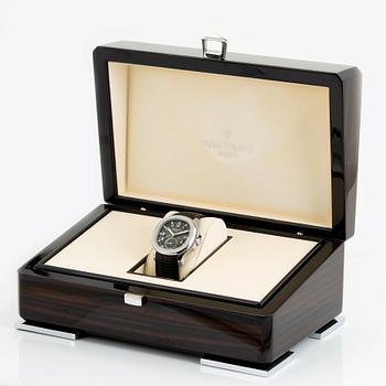 Patek Philippe, Aquanaut, Travel Time, ca 2013.