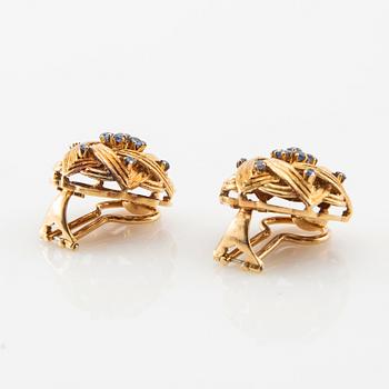 Earrings, a pair of 18K gold with sapphires, Garavelli Valenza Italy.