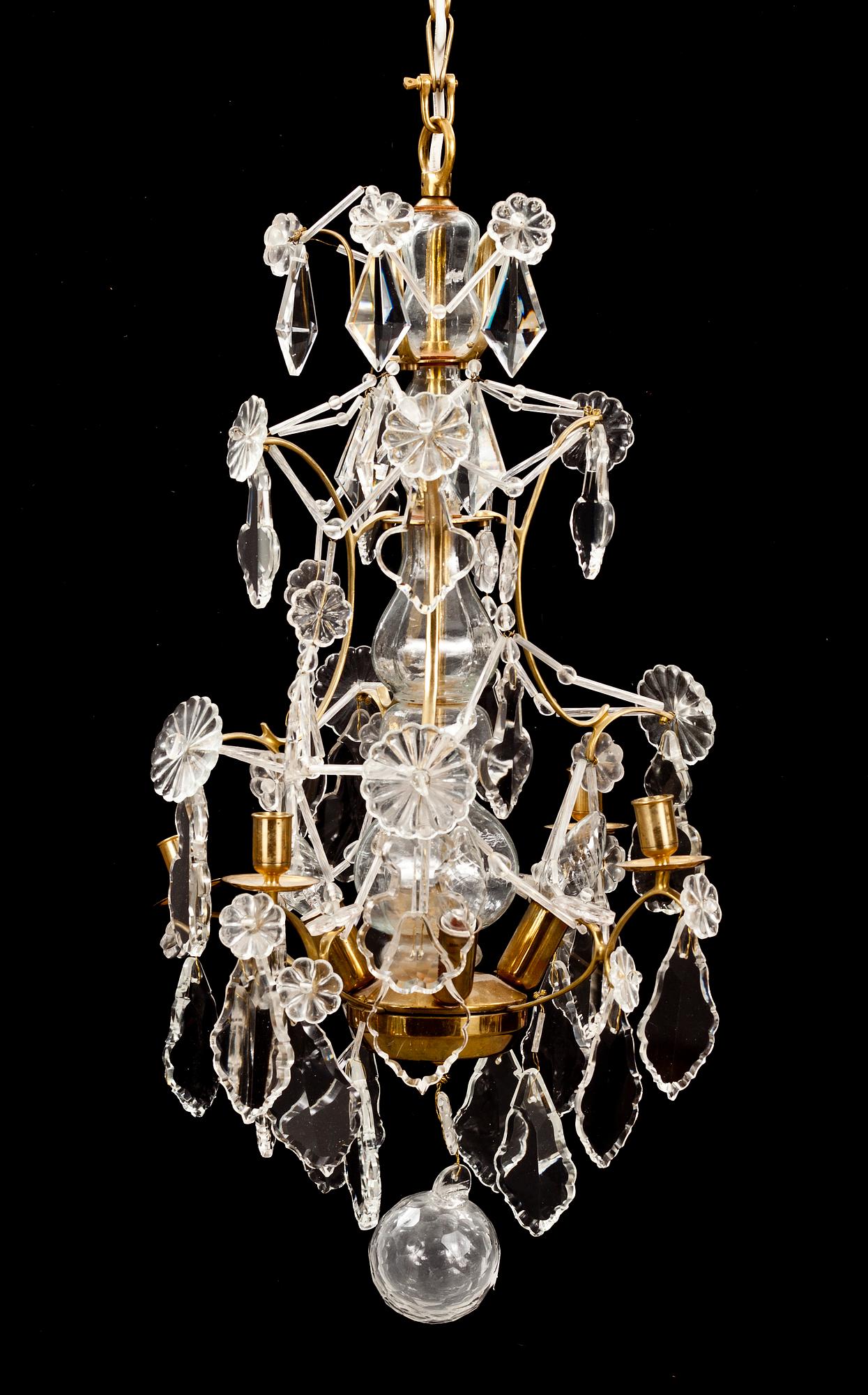 LJUSKRONA, rokokostil, "Sturehov" ur Ikeas 1700-tals serie. 1990-tal.