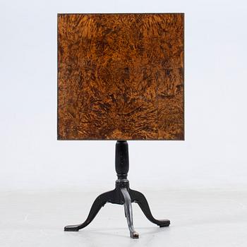 Folding table, alder root, Arboga, 19th century.