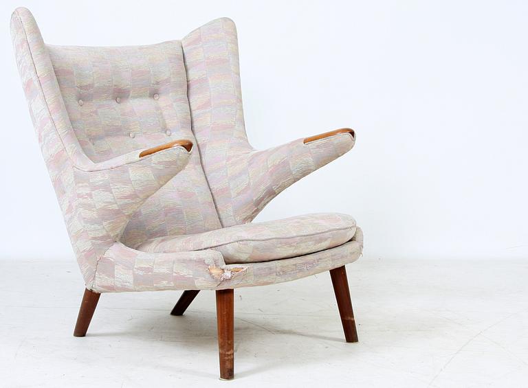 FÅTÖLJ, "Bamse"/"AP-19", Hans J Wegner, brickmärkt "Danish Furnituremakers Control".