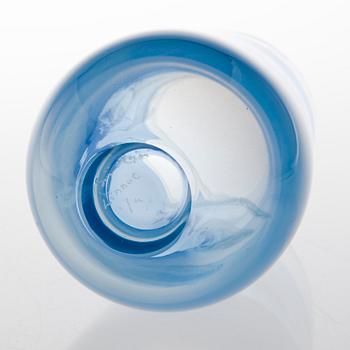 SINI MAJURI, a glass sculpture, signed Sini Majuri, Linnut 1/4.