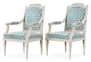 433. A pair of Gustavian armchairs by M. Lundberg, master 1775.