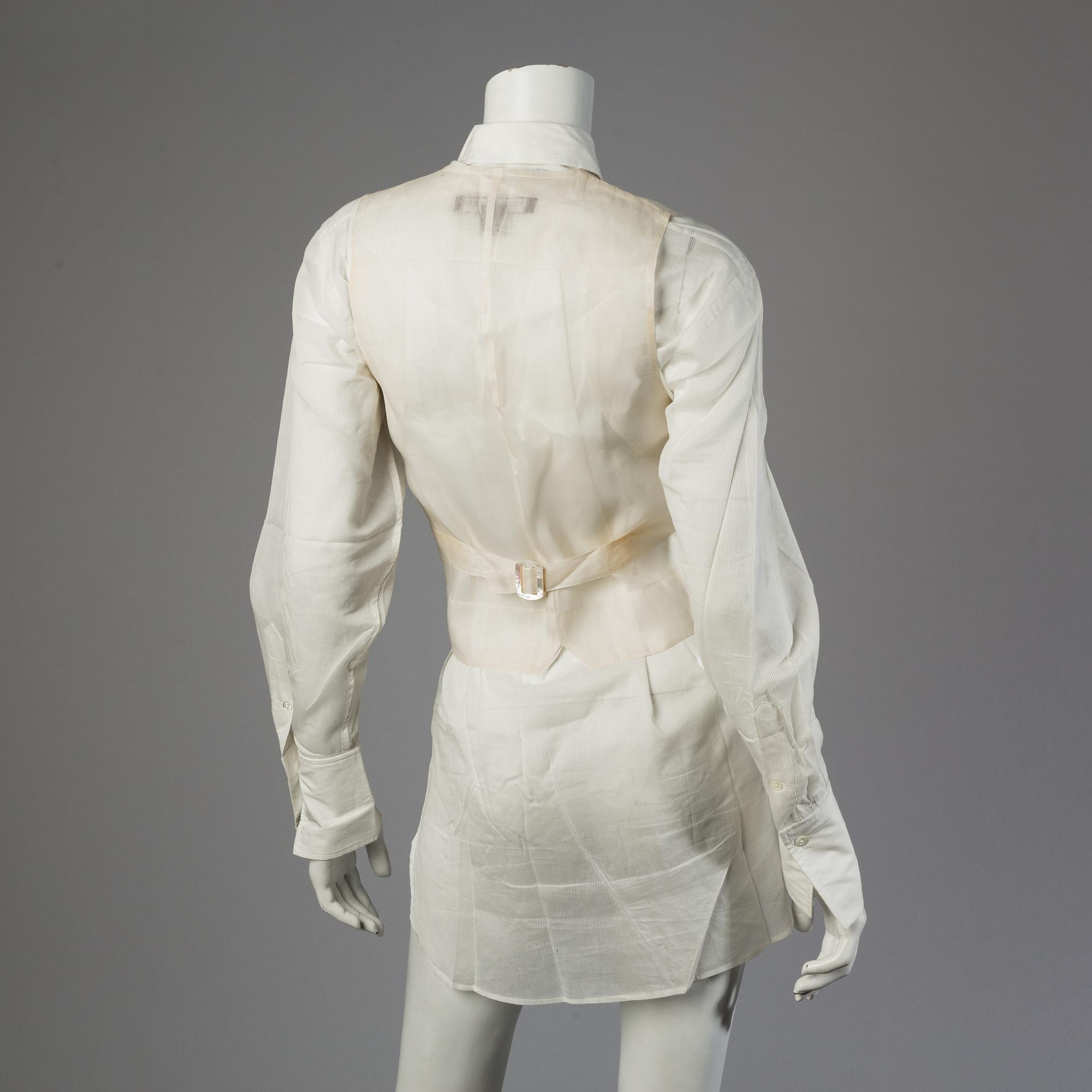 Blouses and a jacket with west by Ralph Lauren.