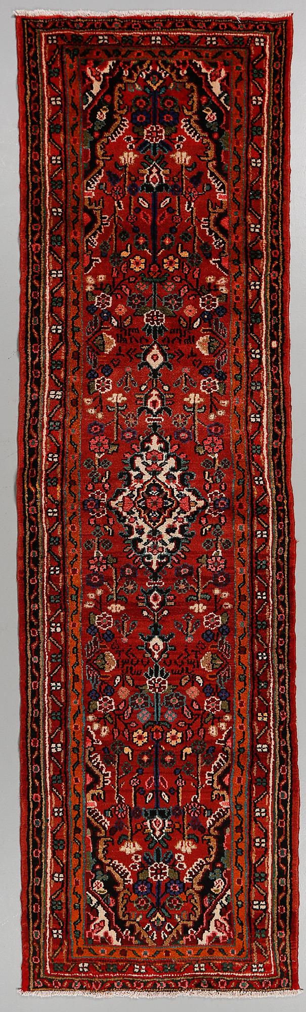 GALLERIMATTA, Hamadan, sent 1900-tal, ca 300x80 cm.
