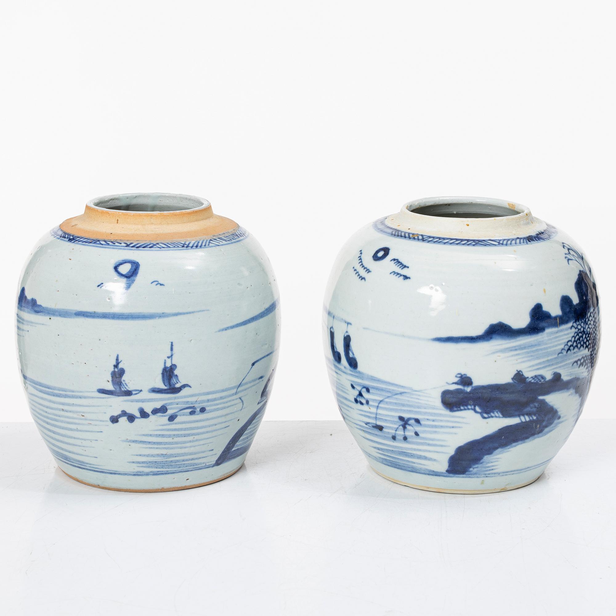 Five porcelain jars, China, Qing dynasty, 19th century.