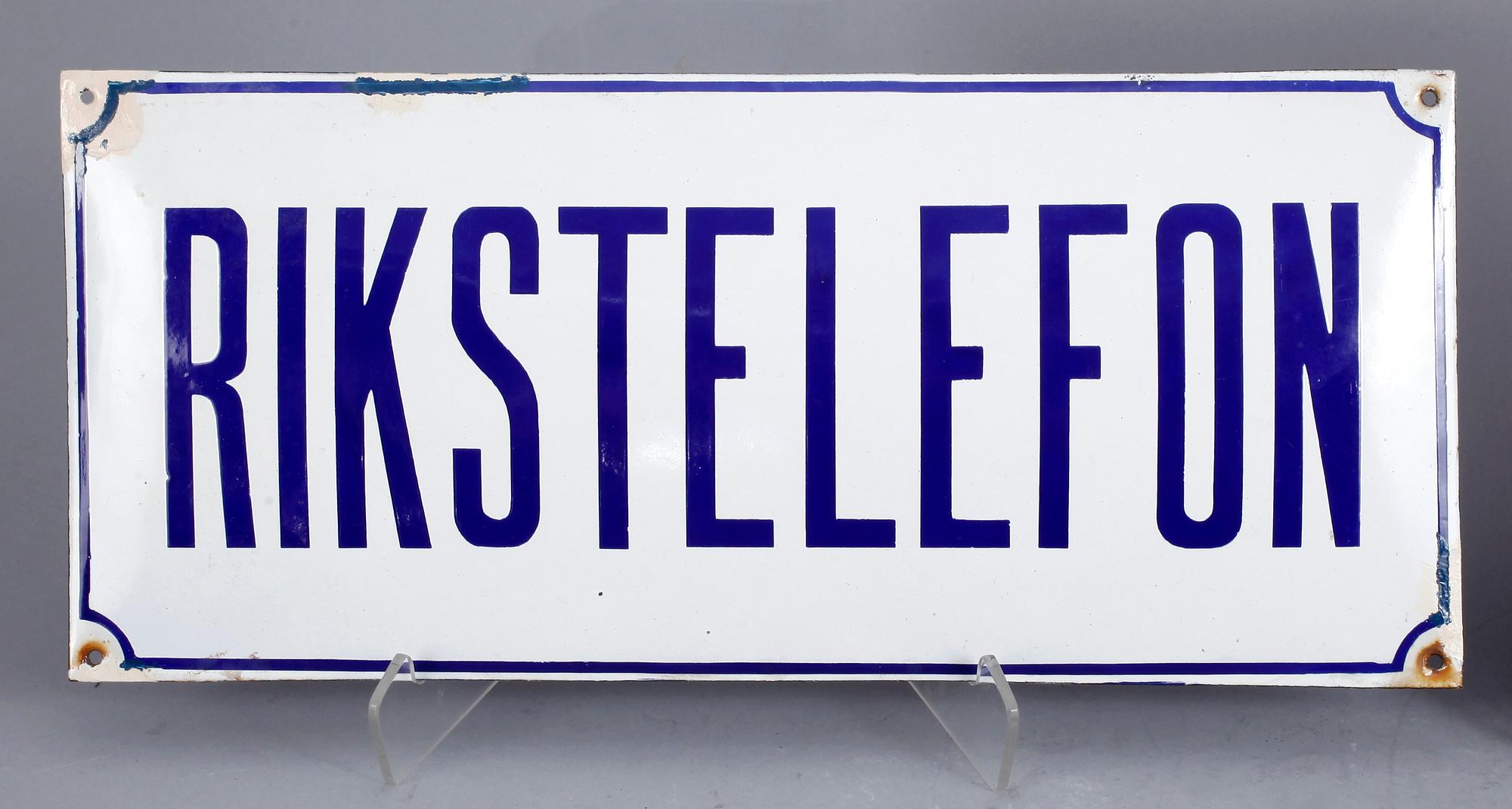 EMALJSKYLTAR, 2 st, "Rikstelefon" samt för Posten. 1900-talets första hälft.