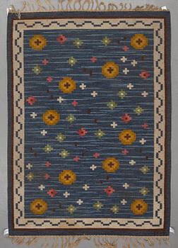 ANNA-GRETA SJÖQVIST, A CARPET, flat weave, ca 235,5-236,5 x 167,5-169,5 cm, signed AGS.