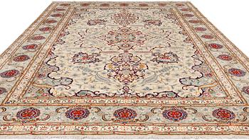 Matta, Keshan, ca 400 x 274 cm.