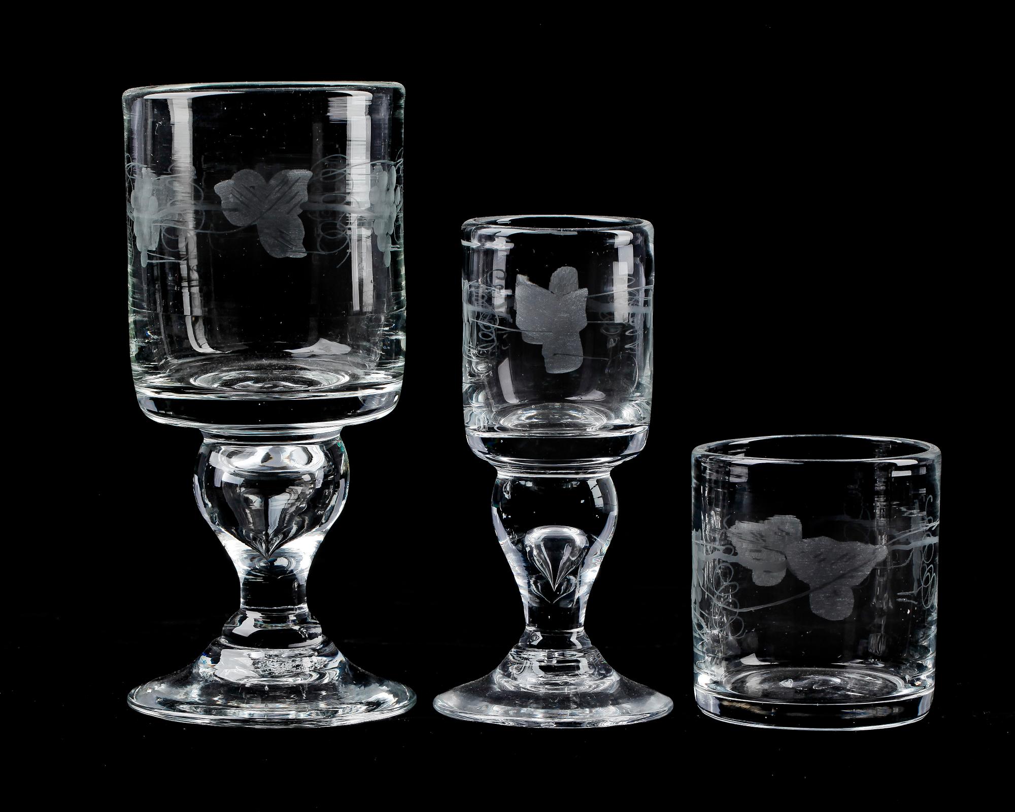 SERVISDELAR, 28 delar, "Swedish old", Reijmyre.