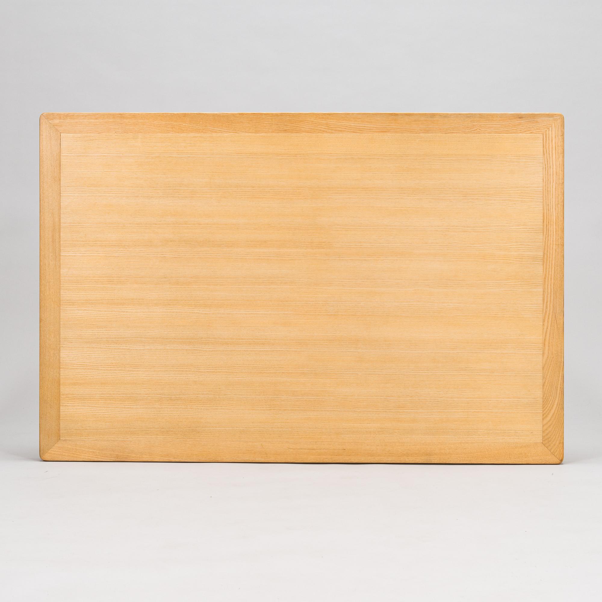 Alvar Aalto, a dining table made to order for SII in 1956.
