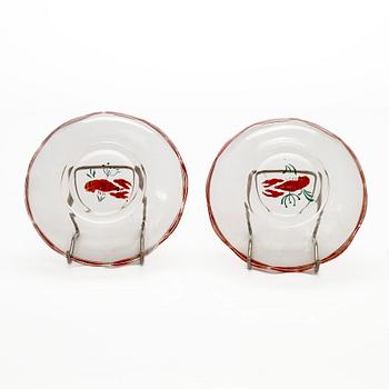 Lautasia, 23 kpl, lasia, rapukoristelu, Helsingin Purjehdusseuran HSS ravintolasta, 1930-40-luku.