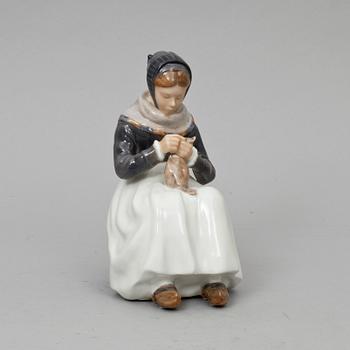 FIGURIN, porslin, design Lotte Benter, Royal Copenhagen.