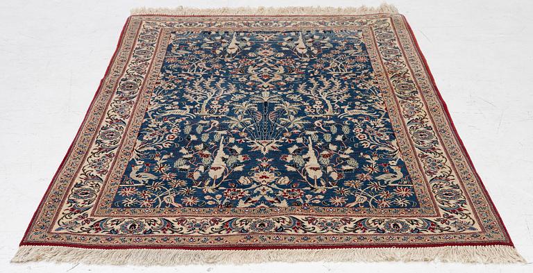 Carpet, Isfahan, ca 155 x 105 cm.