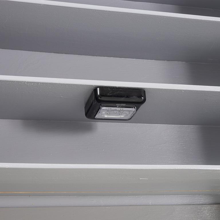 Kakelugnsskåp, 1900-talets slut.