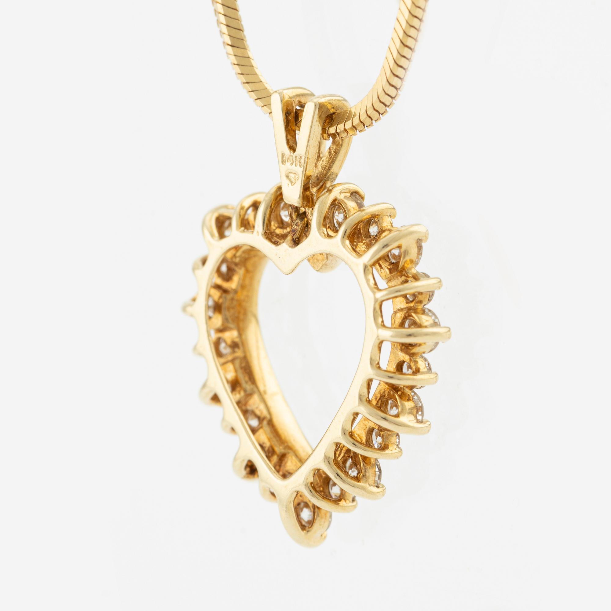 Hänge hjärta med kedja guld med briljantslipade diamanter.