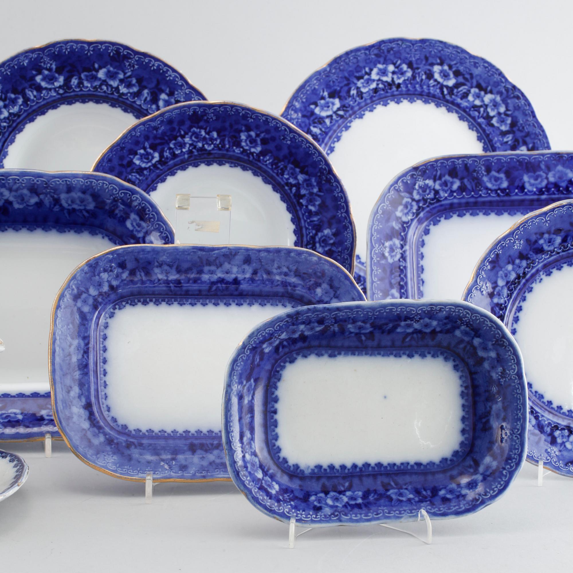 MATSERVIS, 120 delar, Flintgods, "Yesso", Gustavsberg, 1900-talets första hälft.