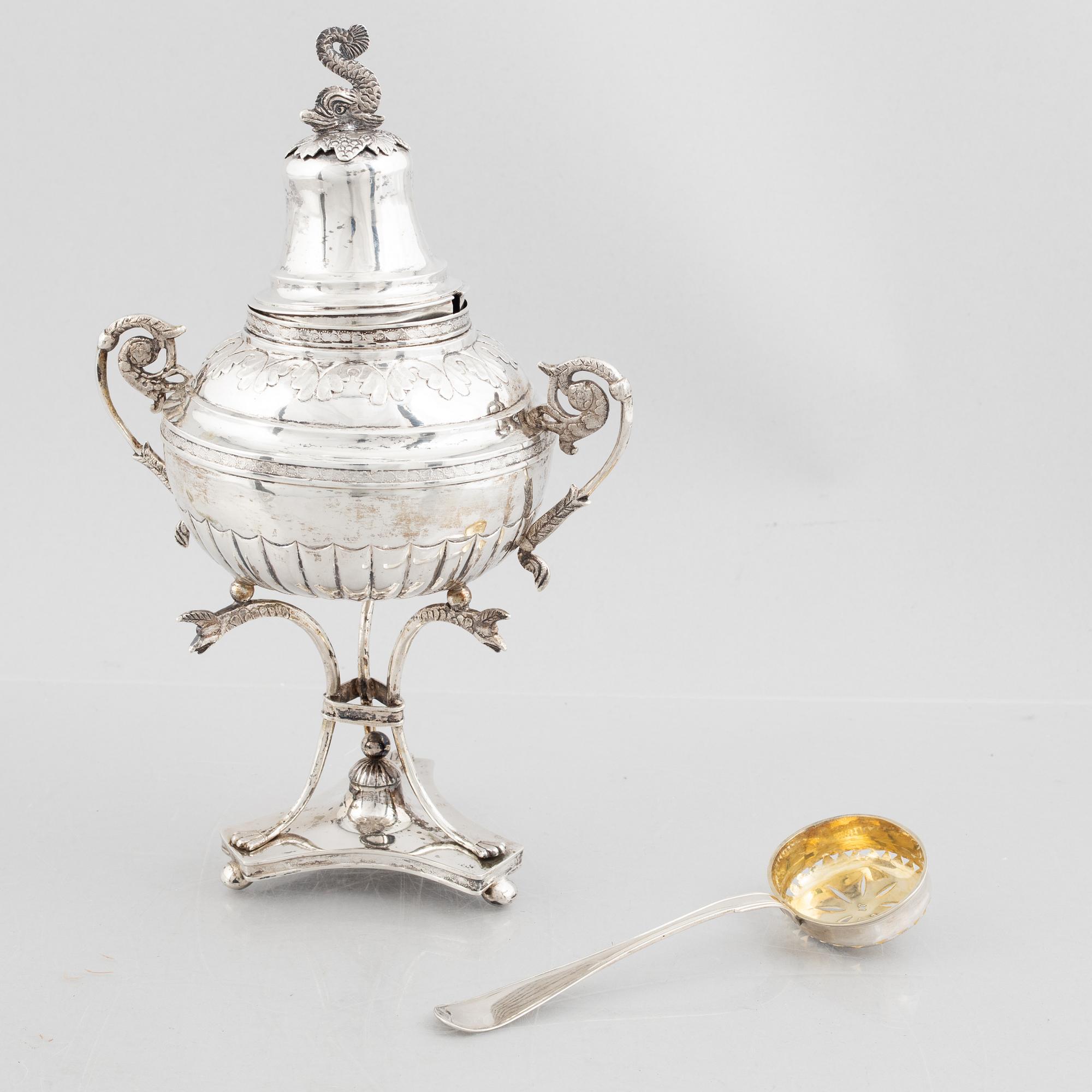 A Swedish Empire silver sugar bowl with sugar spoon, mark of Carl Lindström, Borås 1842.