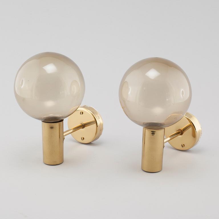 A pair of wall lamps by Hans-AGne Jakobsson for Arnold Wiigs Fabrikker, Norway, second half of the 20th century.