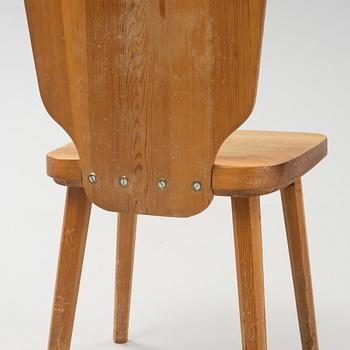 Göran Malmvall, a pinewood table and four chairs. Svensk Fur, mid 20th century.